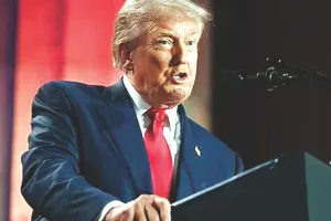 अमेरिकी राष्ट्रपति ने दी हायरिंग बंद करने की धमकी : कहा- गूगल, माइक्रोसॉफ्ट जैसी अमेरिकी कंपनियों में विदेशी को नहीं मिलेगी नौकरी