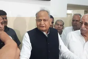 अशोक गहलोत का भाजपा और आरएसएस पर हमला : धनखड़ का स्वास्थ्य ठीक था, कहा- सामने मजबूरियां भी आएंगी 