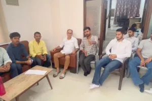 ऑल राजस्थान छात्रसंघ चुनाव संघर्ष समिति की पूर्व विधायक अशोक लाहोटी से मुलाकात, मुख्यमंत्री से भी शीघ्र छात्रसंघ चुनाव करवाने की मांग 