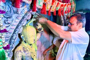 गुरु पूर्णिमा पर भजनलाल शर्मा ने पूंछरी का लौठा में किए श्रीनाथ जी के दर्शन, आरती कर की प्रदेशवासियों के आध्यात्मिक उन्नति की कामना 