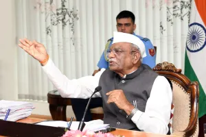 बागडे ने ली उच्च शिक्षा में गुणवत्ता से संबंधित विशेष समीक्षा बैठक, कहा- विद्यार्थियों को मिले पाठयपुस्तकों के अलावा दूसरे विषयों का सम सामयिक ज्ञान