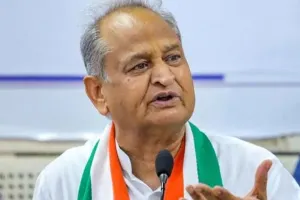 अहमदाबाद प्लेन क्रैश हादसे की न्यायिक जांच कराए सरकार : गहलोत