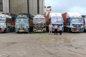 अवैध रूप से परिवहन किए जा रहे आयरन स्क्रैप पर राज्य वस्तु एवं सेवा कर विभाग की बड़ी कार्यवाही, 10 ट्रक जब्त