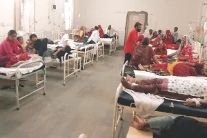 सगाई समारोह में फूड पॉयजनिंग : 5 दर्जन लोग बीमार, 3 दर्जन अस्पताल में भर्ती