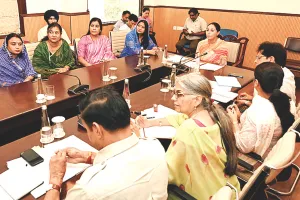 इस बार तीज माता के पूजन के लिए महिला पंडित भी होंगी, उप मुख्यमंत्री ने तीज उत्सव की तैयारियों को लेकर दिए निर्देश 