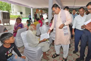 मुख्यमंत्री निवास पर नियमित जनसुनवाई, सीएम ने कहा- संवेदनशीलता के साथ जन सेवा ही हमारा मूलमंत्र