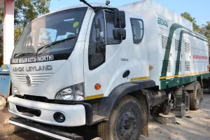 गैराज में खड़ा होने को भेजा एक और सफेद हाथी