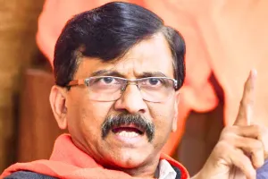 संजय राउत का गृहमंत्री और चुनाव आयोग पर बड़ा आरोप, बोले- सैकड़ों करोड़ में बेचा गया शिवसेना का नाम और धनुष-बाण