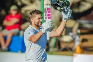 वियान मुल्डर ने नाबाद तिहरा शतक बना कई रिकॉर्ड ध्वस्त किए, जिम्बाब्वे फालोऑन खेलने को हुई मजबूर