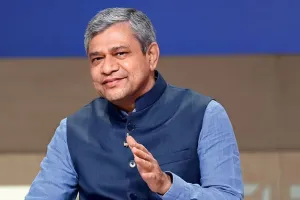 एनटीपीसी को नवीकरणीय ऊर्जा क्षेत्र में 20 हजार करोड़ के निवेश का अधिकार : अश्विनी वैष्णव ने कहा-  नवीकरणीय परियोजनाओं के त्वरित विकास में मिलेगी मदद