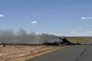 अमेरिका में एयरपोर्ट पर विमान क्रैश : 4 लोगों की मौत, जांच शुरू