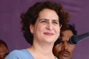 सरकार जवाब नहीं देती तो अपनाने पड़ते हैं हथकंडे : सवाल पूछना विपक्ष के नेता की जिम्मेदारी, प्रियंका गांधी ने कहा- राहुल ने सेना और जवानों का हमेशा किया सम्मान 