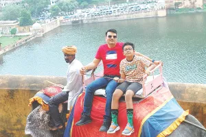 आमेर महल में हथिनियों की शाही चाल : सात साल में 2 लाख 43 हजार से अधिक रोटेशन लगा 4 लाख 86 हजार से अधिक पर्यटकों को कराई सवारी 