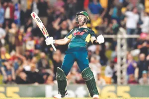 दक्षिण अफ्रीका को 2 विकेट से दी शिकस्त, मिचेल और मैक्सवेल के अर्द्धशतकों से जीते कंगारू