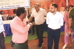 अधिकारियों को अलर्ट रहने के दिए निर्देश : गणेश चतुर्थी पर विशेष सफाई, शहर के मंदिरों के बाहर बनाई रंगोली