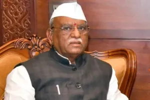 बागडे ने आदिवासियों के बीच मनाया अपना जन्म दिन : आदिवासी समुदाय की समस्याओं की ली जानकारी, गांव में किया वृक्षारोपण 