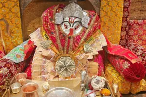 आपणो सिद्धी विनायक अब एसी वाले बप्पा के नाम से प्रसिद्ध