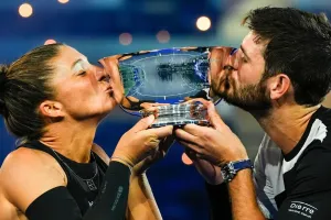 ईरानी-वावसोरी फिर बने यूएस ओपन मिश्रित युगल चैंपियन, पोलैंड की इगा स्वियातेक और नॉर्वे के कैस्पर रूड को 6-3, 5-7, 10-6 से हराया