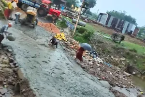 असर खबर का - खस्ताहाल सड़क पर लगा मरहम, सरपट दौड़ेंगे वाहन