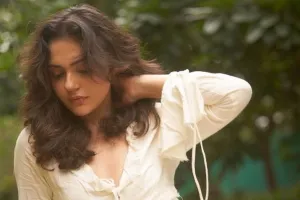 अनीत पड्डा ने पाश्र्वगायन किया, एक अनप्लग्ड वर्जन किया अपलोड, सोशल मीडिया पर छा गया वीडियो  