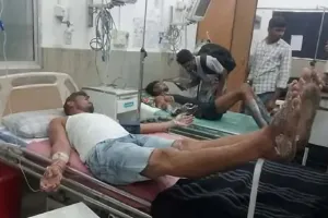 छत्तीसगढ़ में सिलेंडर से गैस लीक : आग लगने से 7 मजदूर झुलसे, मौके पर पहुंची पुलिस