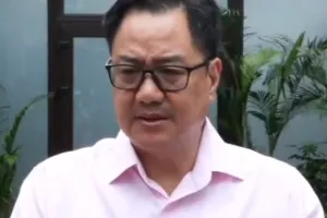 चुनाव आयोग को लेकर संसद में हंगामा नहीं होना चाहिए, हम चुनाव आयोग के प्रवक्ता नहीं : रिजिजू