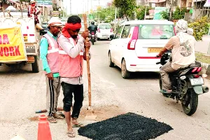 बारिश थमने पर जेडीए ने पैचवर्क की बढ़ाई गति, कार्य शुरू करने के दिए निर्देश