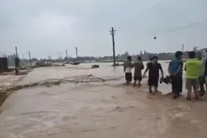 कठुआ में भारी बारिश के बाद फटा बादल : बाढ़ आने से 7 लोगों की मौत, घरों में घुसा पानी 