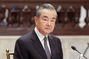 अफगानिस्तान-पाकिस्तान से आतंकवाद पर चर्चा : मूल कारणों का करना चाहिए समाधान, वांग यी ने कहा- आतंकवादी गतिविधियों से निपटने के प्रयास हो मजबूत 