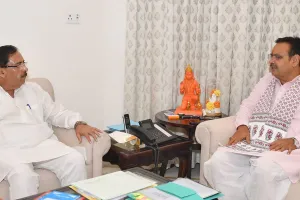 मुख्यमंत्री से 7वें राज्य वित्त आयोग के नवनियुक्त अध्यक्ष चतुर्वेदी ने की मुलाकात, कार्यक्षेत्र से जुड़े विभिन्न विषयों पर की चर्चा 