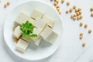 रक्षाबंधन पर भाई-बहन के रिश्ते की मिठास में जहर घोलने की कोशिश : मिलावटी पनीर के दो सप्लायर दबोचे, 1800 किलो नष्ट