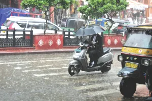 जयपुर में मौसम हुआ सुहाना, रुक-रुक कर बारिश से कई जगह जलभराव से लोग हुए परेशान