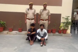 करधनी थाना पुलिस की बड़ी कार्रवाई : मोबाइल चोर गिरोह का भंडाफोड़, 2 शातिर चोर गिरफ्तार– 19 चोरी के मोबाइल बरामद