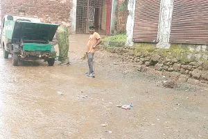 असर खबर का - सफाई व्यवस्था दुरूस्त, कर्मचारियों को किया पाबंद