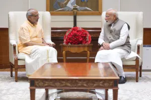 राधाकृष्णन ने की पीएम मोदी से मुलाकात : उप राष्ट्रपति पद का प्रत्याशी बनने पर दी शुभकामनाएं, राज्यपाल के रूप में उनके पास प्रशासनिक अनुभव 