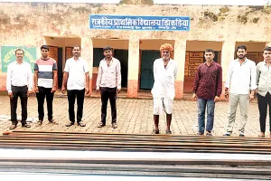 झिकड़िया विद्यालय जर्जर, बच्चों की पढ़ाई बाधित