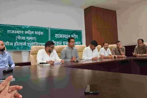 पत्थर और प्रेशर संगठन अनिश्चितकालीन हड़ताल पर : मकान बनाने पर आएगा संकट, सरकार को रोजाना 25 करोड़ के राजस्व का नुकसान 