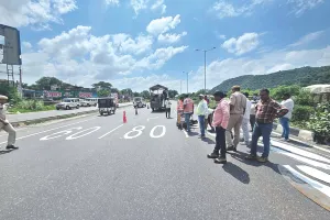 जयपुर-दिल्ली हाईवे पर लेन सिस्टम लागू : टोल प्लाजा पर प्वॉइंट लगाकर मौके पर चालान वसूली