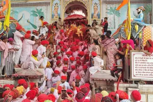 जलझूलनी एकादशी : अस्त्र शस्त्र आयुध के साथ नगर भ्रमण को निकले प्रभु चारभुजा नाथ