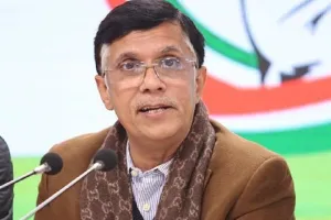   कांग्रेस का सनसनीखेज आरोप : बिहार में किसानों की जमीन लुटवा रही है भाजपा सरकार, खेड़ा ने कहा- किसानों से जबरदस्ती पेंसिल से दस्तखत कराए गए 