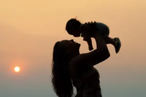 मुख्यमंत्री की पहल पर सुदृढ़ हो रहीं मातृ एवं शिशु स्वास्थ्य सेवाएं : मातृ मृत्यु दर अब राष्ट्रीय औसत से कम, प्रदेश में 94.9 प्रतिशत संस्थागत प्रसव