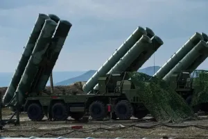 रूस से भारत के नए एस-400 और एस-500 सिस्टम खरीदने पर बड़ा संकट, अमेरिका लगा सकता है काट्सा पेनल्टी