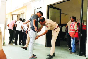 कांस्टेबल भर्ती परीक्षा : पहले दिन 76,800 अभ्यर्थी शामिल, 72.56 प्रतिशत उपस्थिति दर्ज