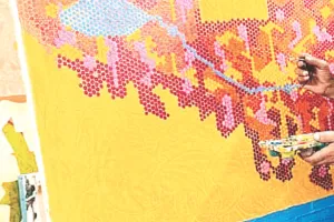 मानसून की नमी कैनवास का सबसे बड़ा दुश्मन : बरसात प्रेरणा भी, परेशानी भी- पेंटिंग्स की संभाल जरूरी