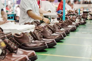 जीएसटी इम्पैक्ट : फुटवियर इंडस्ट्री को मिली राहत, 2,500 रु. तक के जूते चप्पल अब 5% जीएसटी पर