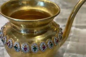 एक करोड़ का सोने-रत्नों से सजा कलश चोरी : लाल किले के पीछे चल रहा था कार्यक्रम, पुलिस ने की संदिग्ध की पहचान 