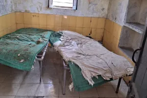 निगम की हिन्दू धर्मशाला: कम किराए के बावजूद नहीं है रहने लायक, 15 साल से नहीं बदले धर्मशाला के बिस्तर, फैला रहे बीमारियां