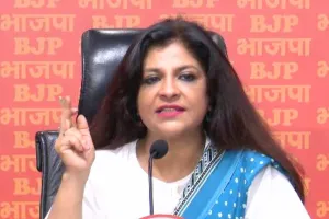 कांग्रेस की मोहब्बत की दुकान फर्जीवाड़े और फरेब का बाजार : भाजपा ने खेड़ा के बाद उनकी पत्नी पर भी लगाया 2 वोटर कार्ड रखने का आरोप, कहा- जनता को भरमाने के लिए की बिहार में वोटर अधिकार यात्रा 