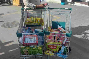 नवरात्र के साथ जीएसटी कटौती की धूम, ग्रॉसरी-ऑटो-इलेक्ट्रॉनिक्स शोरूम्स में खरीदारी का उत्साह