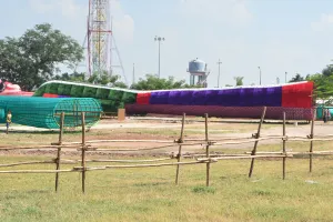 जलने से पहले रावण करने लगा विवाद, सुरक्षा की दृष्टि से 50 फीट बढ़ाया रावण दहन स्थल का घेरा